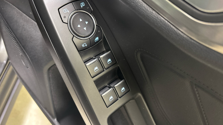 Ford Focus 1.0 EcoBoost 125 Titanium 5dr Petrol Hatchback